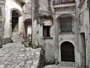 vicoli centro storico Fontegreca